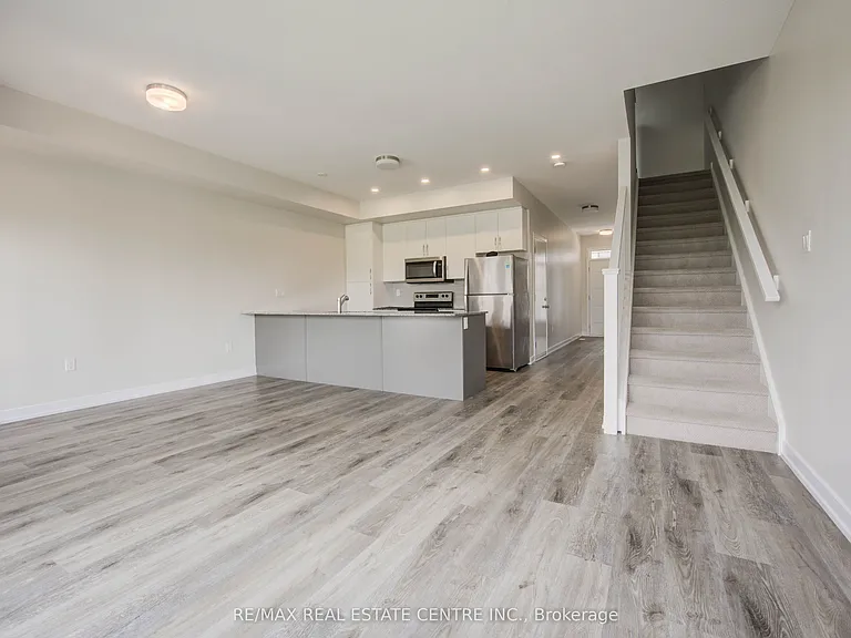 350 River Rd #7 — Photo 12