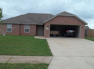 725 Washburn Dr, Pea Ridge, AR 72751