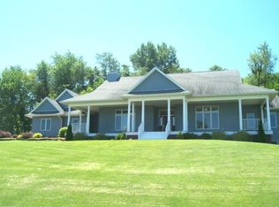 15361 Stacie Ct, Dubuque, IA 52002