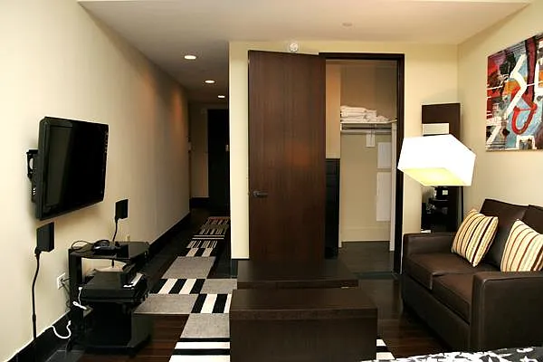 Rented by Park River | media 10