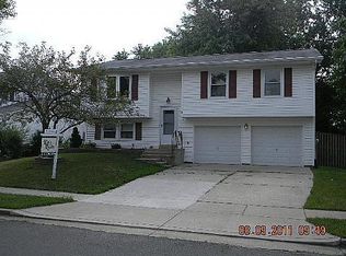 1819 Quebec St, Severn, MD 21144