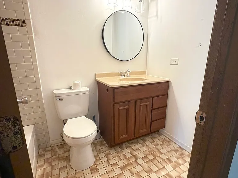 311 Dawn Ct #1 — Photo 8