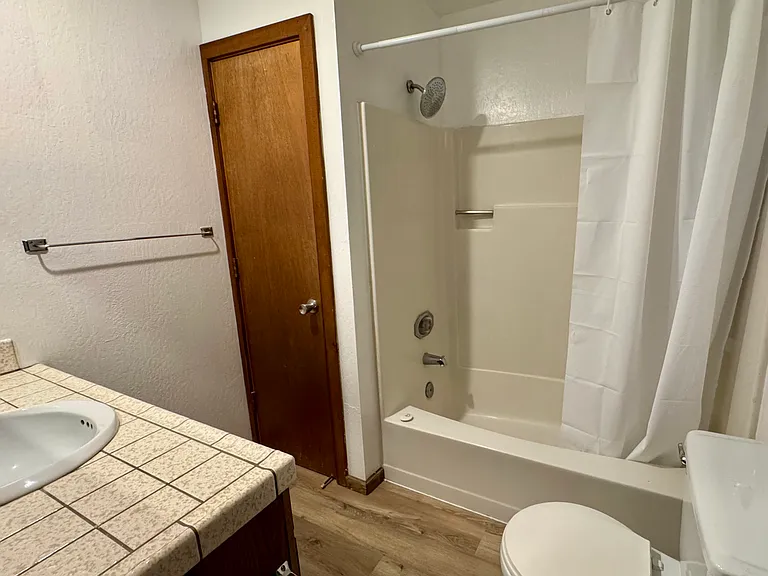 290 Sierra St #2 — Photo 6
