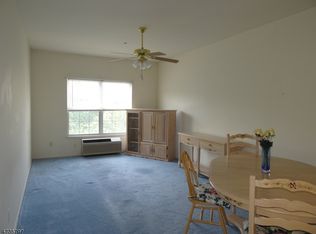 2 Richmond Rd APT 314, West Milford, NJ 07480