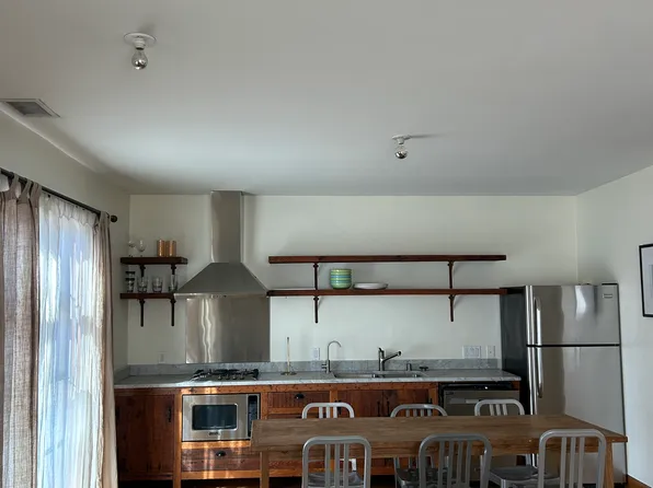 309 S Hamel Rd, Los Angeles, CA