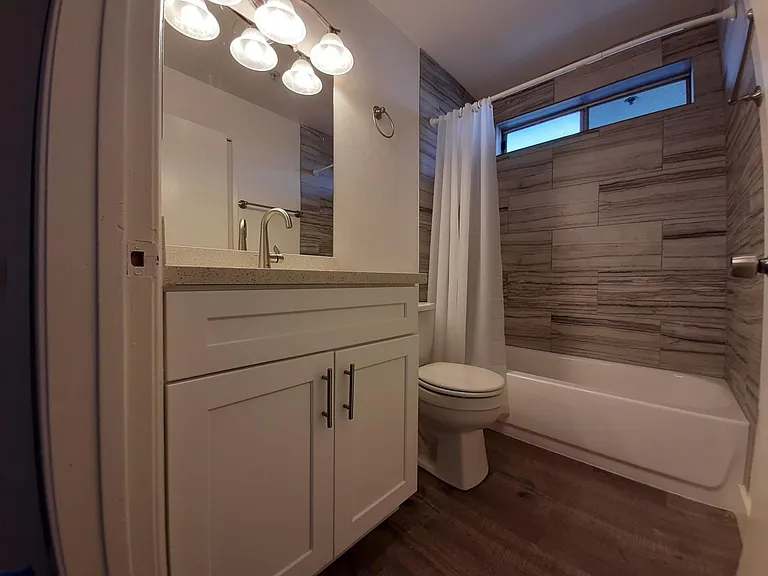 Edgemont Apartments — Photo 8
