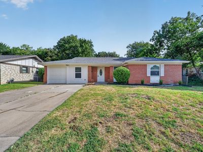 301 E Fuller Dr, Euless, TX, 76039