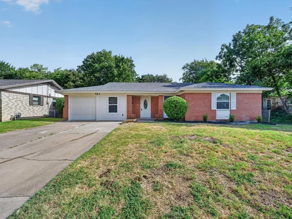 301 E Fuller Dr, Euless, TX 76039