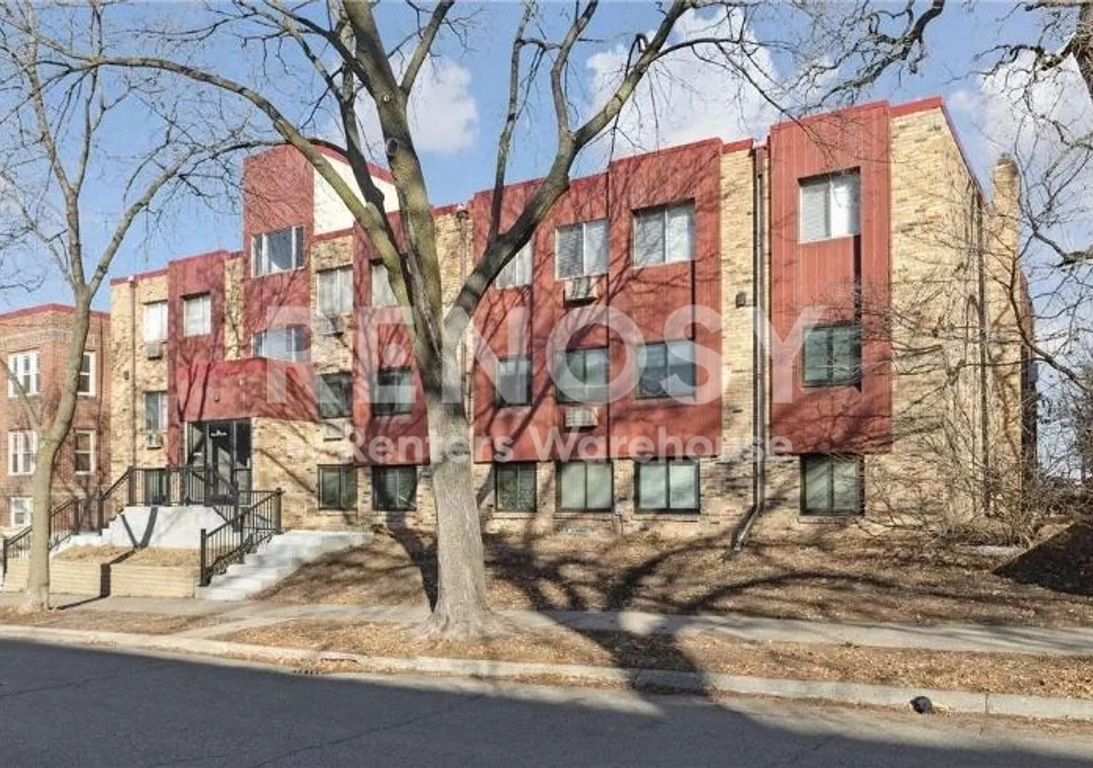Available July 1st 2 Bedroom 1 Bath Condo in Minneapolis — Photo 1