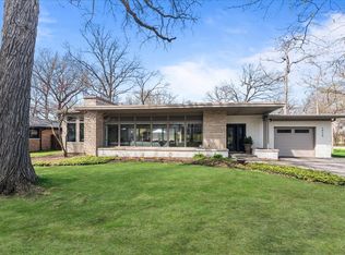 1939 York Ln, Highland Park, IL 60035