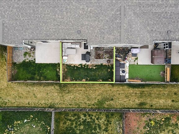 2nd image of 23 Prairie Grass Ct APT B