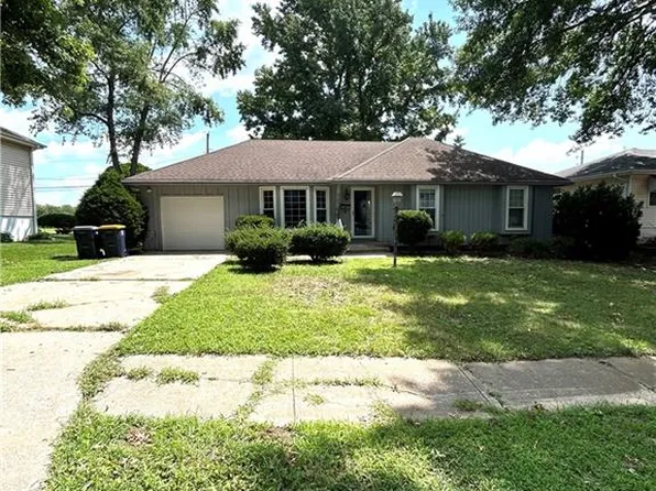 11007 Spring Valley Rd, Kansas City, MO 64134