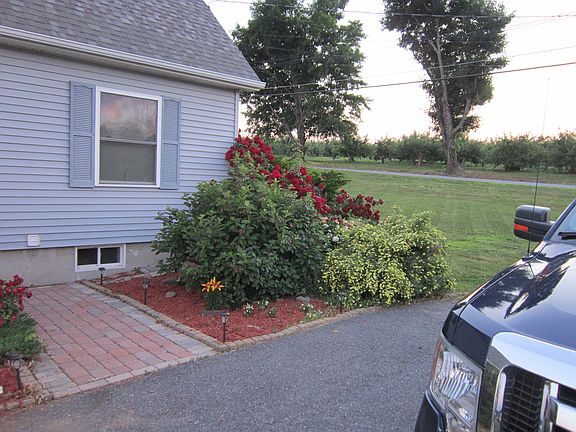Entry walkway