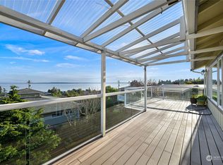 1395 SE Camano Dr, Camano Island, WA