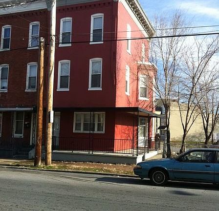 3rd image of 61 N 14th St
