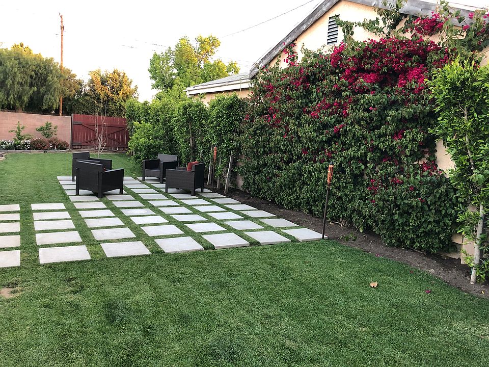 2nd image of 904 E Silva St