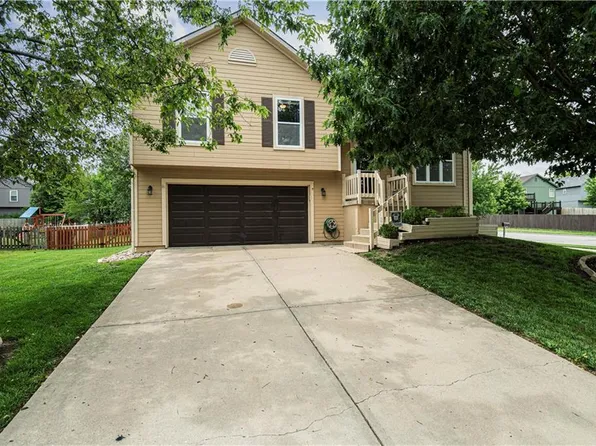16310 S Sunset St, Olathe, KS 66062