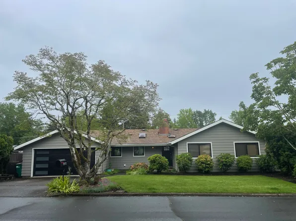 8970 SW Homewood St, Portland, OR 97225