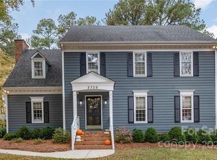 2709 Oxborough Dr, Matthews, NC 28105