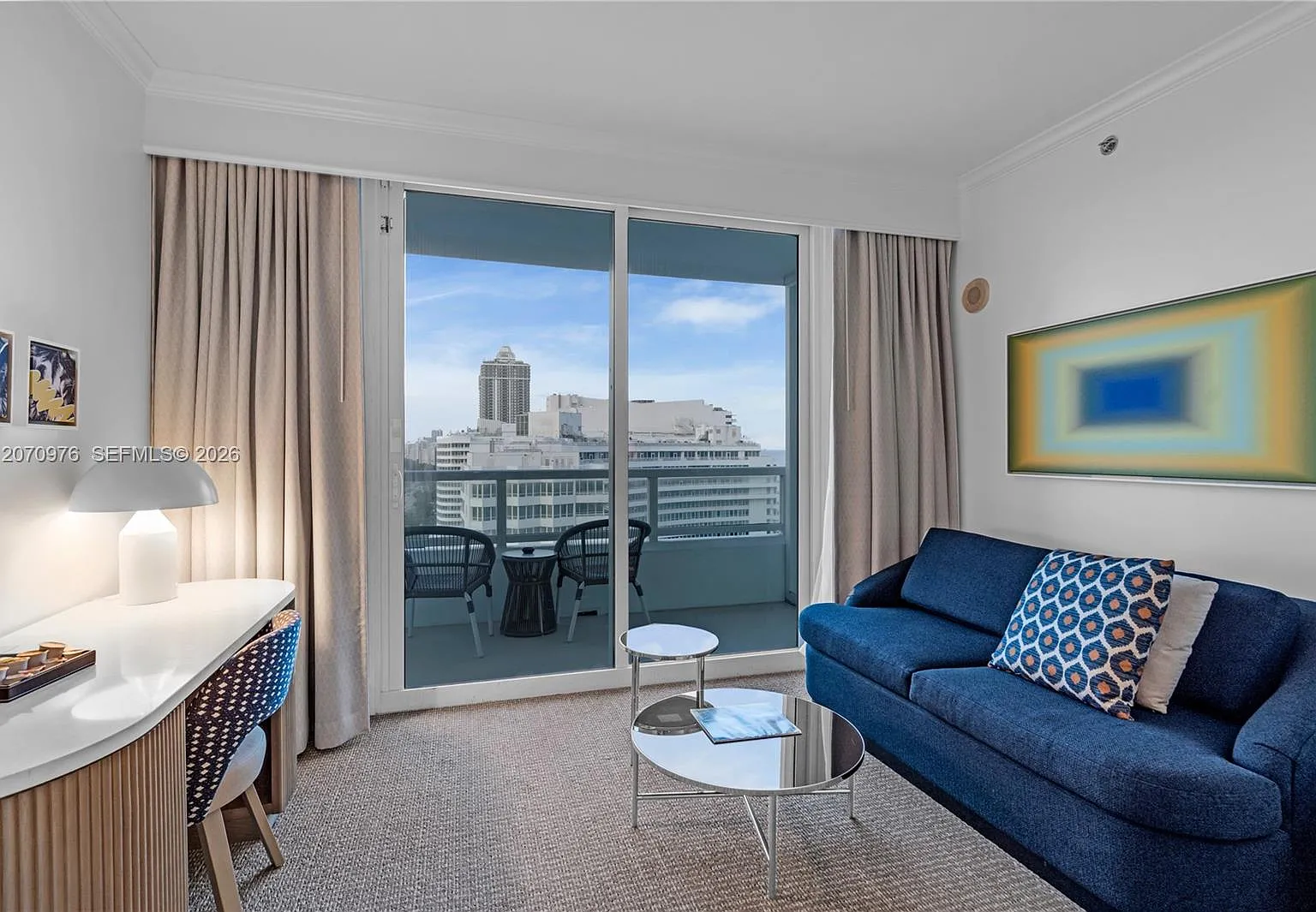 Fontainebleau Ii Condo — Photo 3
