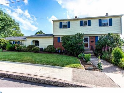 104 S 2nd St, Souderton, PA, 18964