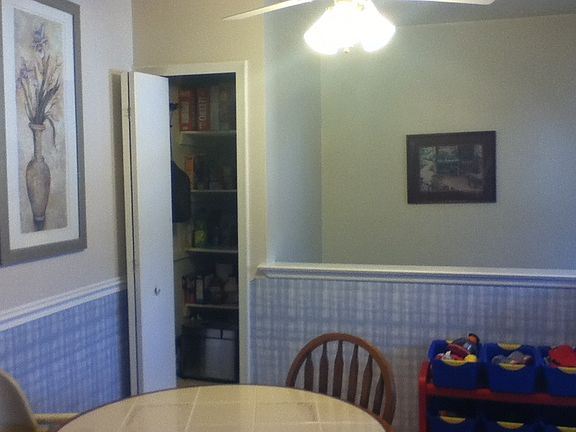 5th image of 8815 Oakview St