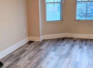 702 Hunterdon St, Newark, NJ 07108