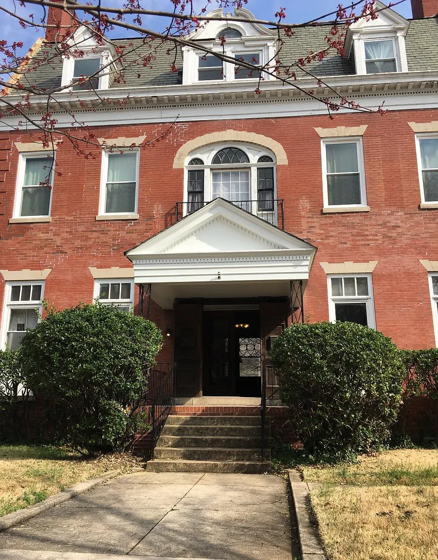 2522 Grove Ave — Photo 1