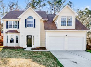7210 Mahogany Dr, Fairburn, GA 30213