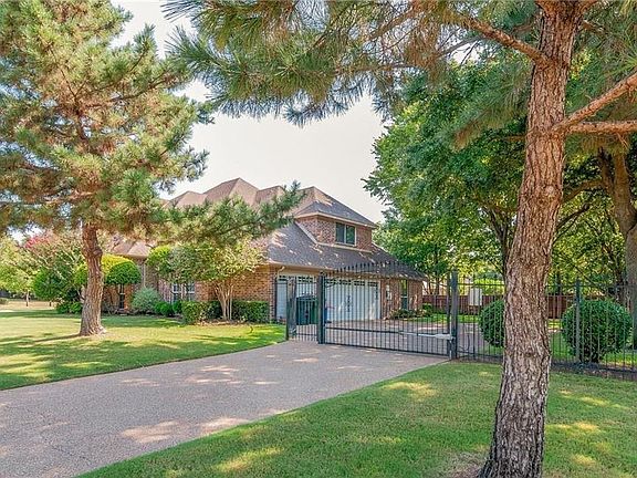 4th image of 1907 Cresson Dr