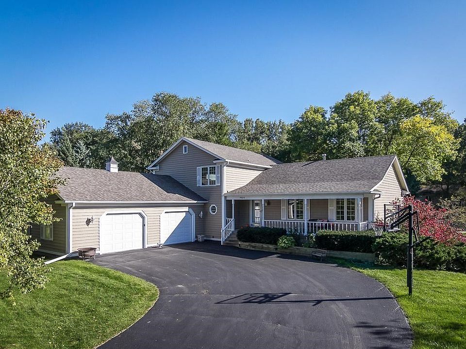 Oversized side-load garage