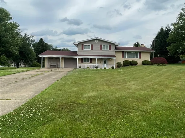 107 Mapeat Ln, New Castle, PA 16101