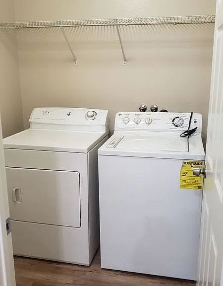 3 Weathersfield — Photo 8