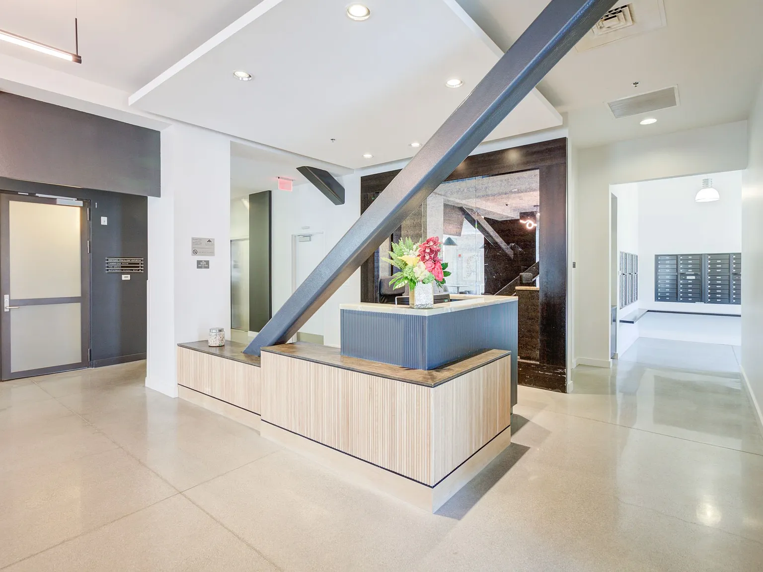Watermark Kendall East — Photo 4