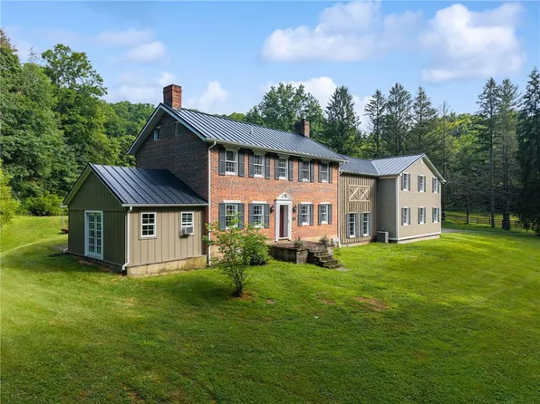 513 Austraw Rd, Ligonier, PA 15658