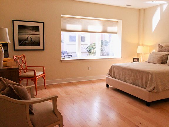 2nd image of 220 West Brambleton Ave #105