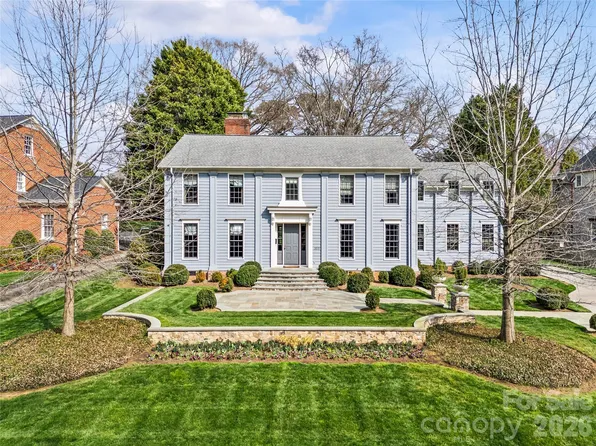 3815 Foxcroft Rd, Charlotte, NC 28211