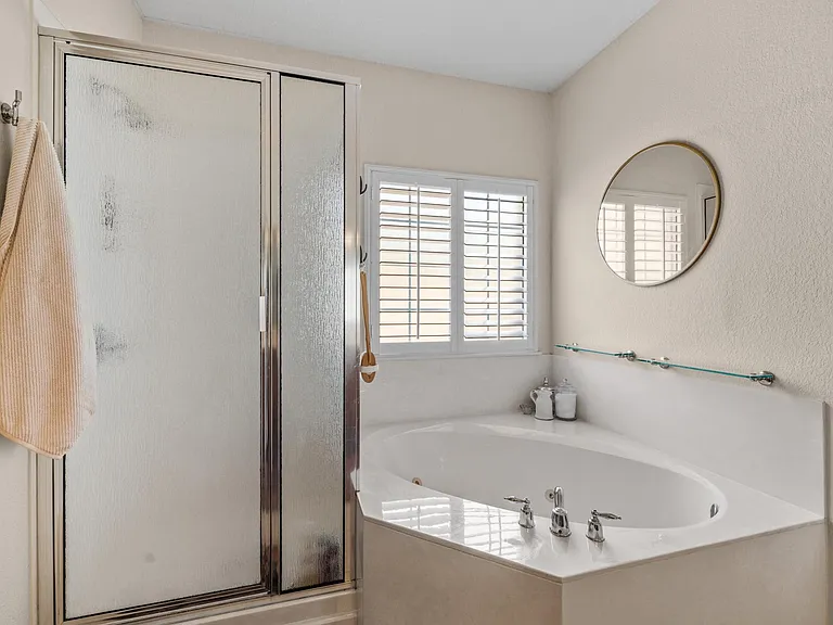 11716 Fletcher Hall Ln — Photo 17