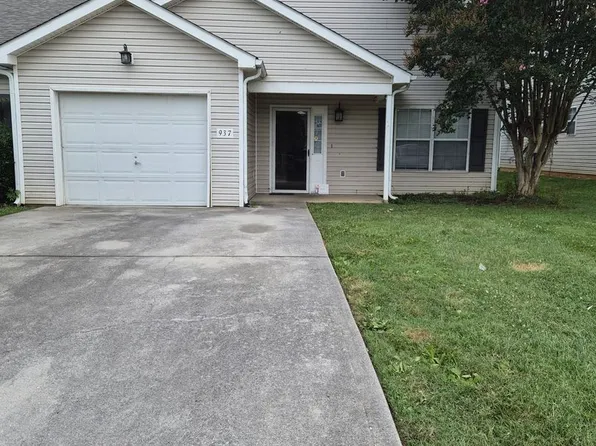 937 Ashley Michelle Ct, Knoxville, TN 37934