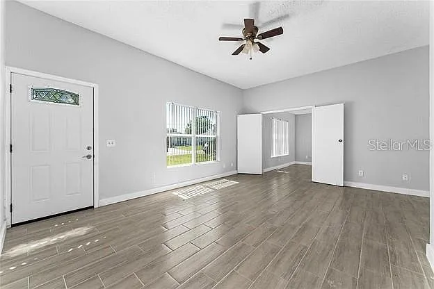 309 Cornwallis Ct — Photo 2