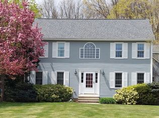 35 Stewart St, Franklin, MA 02038
