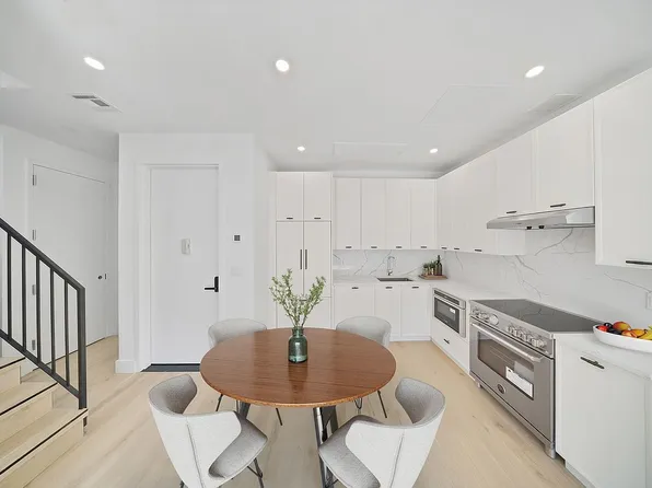 5-12 47th Ave #3A, Long Island City, NY 11101