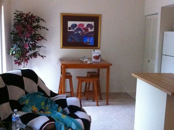 4th image of 550 Abby Ln APT 7