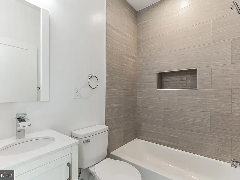 New Construction Breweytown Apartments — Photo 13