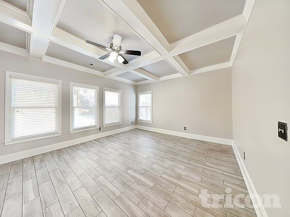 2nd image of 1567 Squire Hill Ln