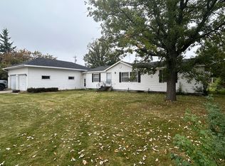 360 Columbus Ave, Cohasset, MN 55721