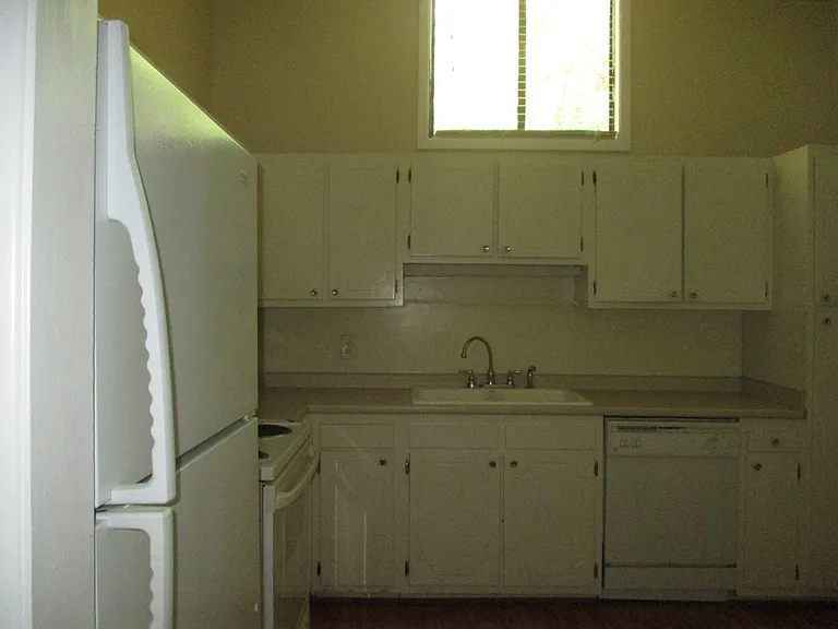 41 Greenside Ln — Photo 5
