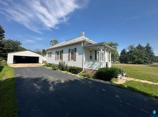 103 S Section Line St, Howard, SD 57349