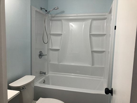 5th image of 2719 E 7th St