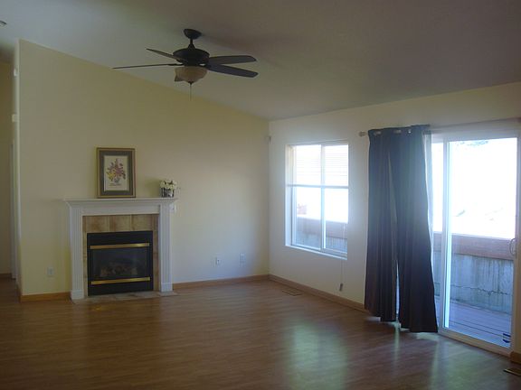 5th image of 10208 NE 20th Cir